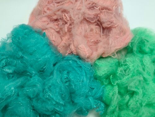 Son şirket haberleri The difference between aramid pulp and liquid dyed aramid fiber