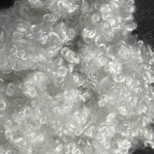 Son şirket haberleri Grafit içi boş elyafların gerçek hayattaki eşyalardaki pratikliği