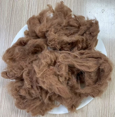 İyi bir fiyat. Silikonize edilmemiş Dope Boyalı Polyester Fiber 1.5D 38mm Camel çevrimiçi
