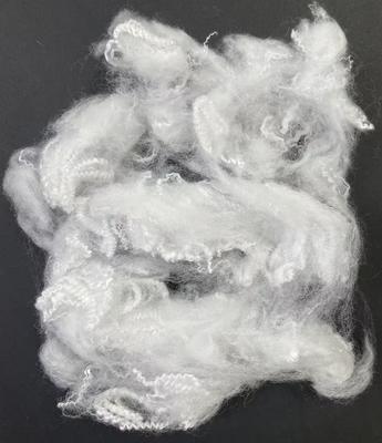 İyi bir fiyat. Geri dönüştürülmüş Polyester Staple Fiber 2.5D 51mm Yüksek emicilik çevrimiçi