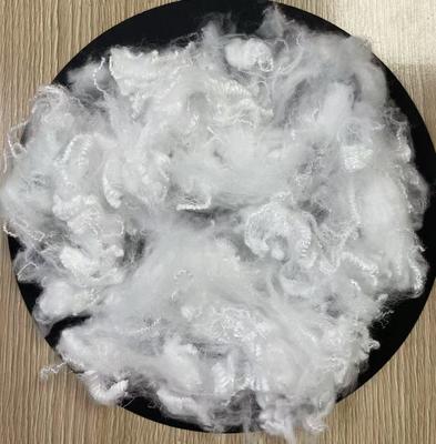 İyi bir fiyat. Virgin Polyester Staple Fiber 1.56dtex 51mm Beyaz Yüksek Dayanıklılık çevrimiçi