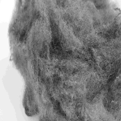 İyi bir fiyat. Katı Gri Poliester Staple Fiber 65mm Yangın Geri Dayanıklı Renkli Fiber çevrimiçi
