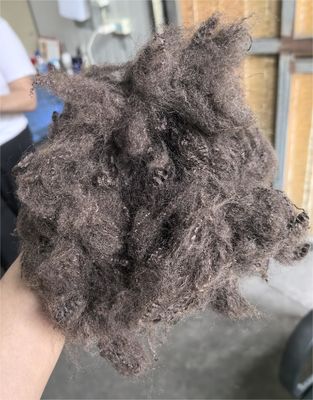 İyi bir fiyat. Geri dönüştürülmüş polyester staple fiber 6D 64mm koyu kahve kahve çevrimiçi