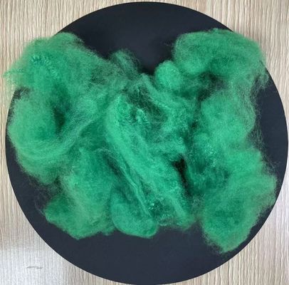 İyi bir fiyat. Geri Dönüştürülmüş Polyester Elyaf 8D 65mm Koyu Zümrüt Yeşili çevrimiçi