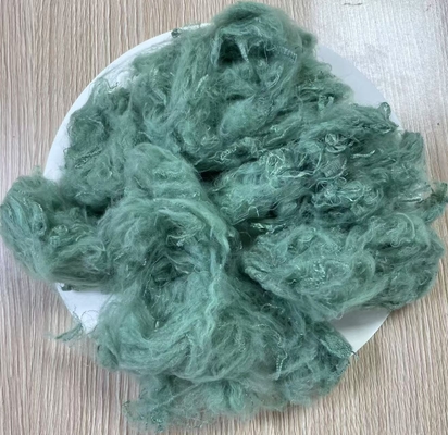 İyi bir fiyat. Renkli Dope Boyalı Poliester Elyafı 1.5D 38mm Yüksek Sertlik çevrimiçi