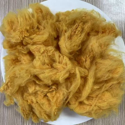 İyi bir fiyat. Dope Boyalı Polyester Fiber 1.5D Yüksek Alev Geri Dayanıklı Altın Sarı çevrimiçi