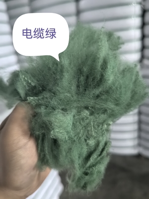 İyi bir fiyat. Geri dönüştürülmüş Polyester Staple Fiber 3D 51mm Yüksek kırışıklık direnci çevrimiçi