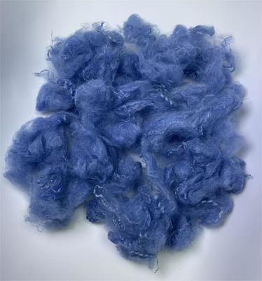 İyi bir fiyat. 2.5D 51mm Mavi Geri Dönüştürülmüş Polyester Staple Fiber Hafif ve UV Korumalı çevrimiçi