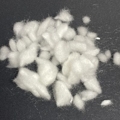 İyi bir fiyat. Sağlık Ürünleri İçin Dokunulmamış Süper Absorbent Staple Fiber 9D*6mm, Yüksek Hidrofilik Hızlı Su Kilitli Kısa Fiber çevrimiçi