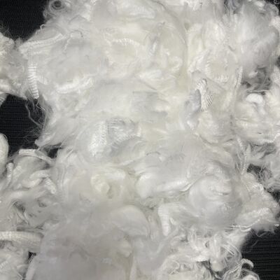 İyi bir fiyat. Faz Değişimi Termostatik Elyaf 2D*25mm, Sıcak Giysi Doldurma Yastık & Ev Tekstil Doldurma için Yumuşak Silikon Yağıyla İşlenmiş Elyaf çevrimiçi